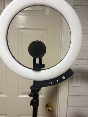 LED Ring Light with Mirror and Phone Mount - White/Black